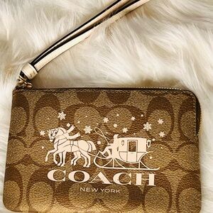 Elegant Brown Wristlet - New